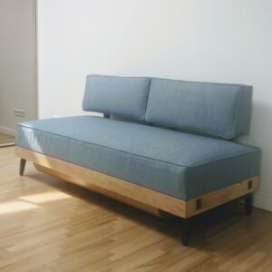 L. M. Stapulionienės sofa